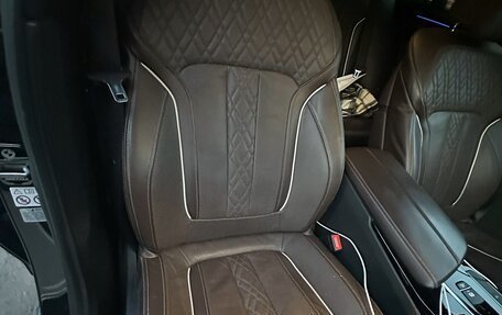 BMW 5 серия, 2019 год, 4 599 000 рублей, 15 фотография