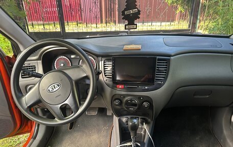 KIA Rio II, 2011 год, 650 000 рублей, 6 фотография