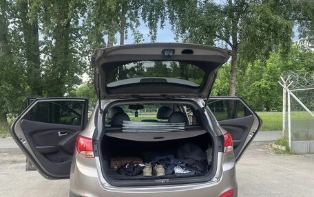 Hyundai Tucson III, 2011 год, 1 140 000 рублей, 8 фотография