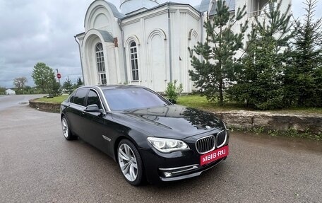 BMW 7 серия, 2013 год, 2 500 000 рублей, 16 фотография