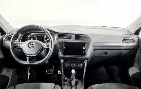 Volkswagen Tiguan II, 2018 год, 2 480 000 рублей, 5 фотография