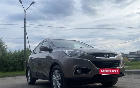 Hyundai Tucson III, 2011 год, 1 140 000 рублей, 17 фотография