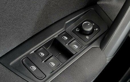 Volkswagen Tiguan II, 2018 год, 2 480 000 рублей, 10 фотография