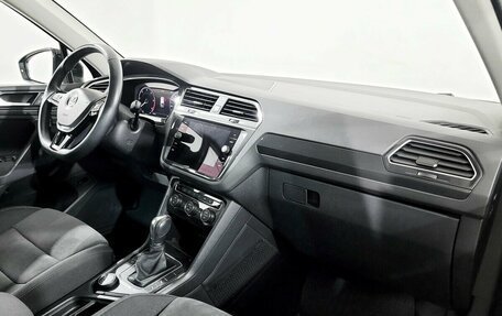 Volkswagen Tiguan II, 2018 год, 2 480 000 рублей, 11 фотография