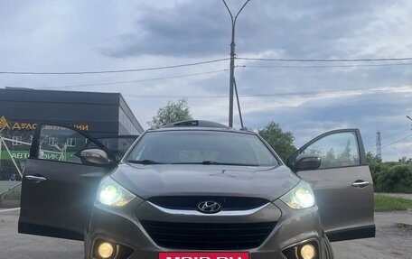 Hyundai Tucson III, 2011 год, 1 140 000 рублей, 9 фотография