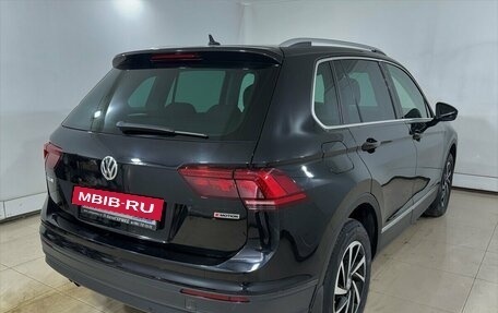Volkswagen Tiguan II, 2018 год, 2 480 000 рублей, 4 фотография