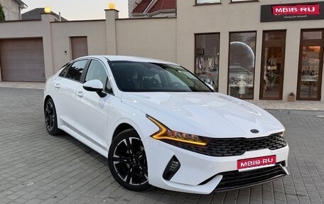 KIA K5, 2021 год, 2 350 000 рублей, 1 фотография