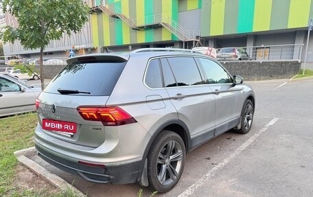 Volkswagen Tiguan II, 2021 год, 3 300 000 рублей, 16 фотография
