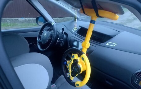 Citroen C4 Picasso II рестайлинг, 2008 год, 560 000 рублей, 7 фотография