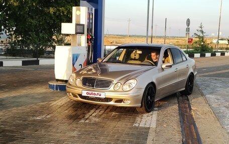 Mercedes-Benz E-Класс, 2002 год, 980 000 рублей, 2 фотография