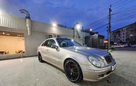 Mercedes-Benz E-Класс, 2002 год, 980 000 рублей, 9 фотография