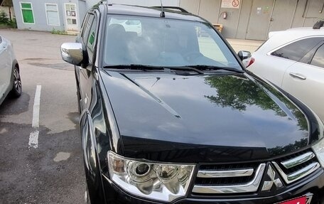 Mitsubishi Pajero Sport II рестайлинг, 2015 год, 2 700 000 рублей, 5 фотография