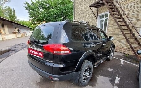 Mitsubishi Pajero Sport II рестайлинг, 2015 год, 2 700 000 рублей, 8 фотография
