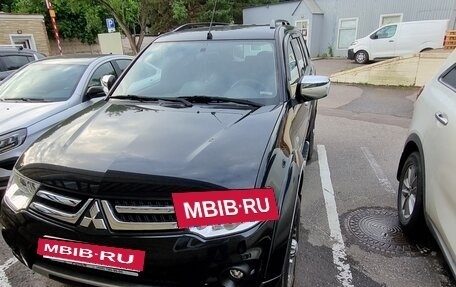Mitsubishi Pajero Sport II рестайлинг, 2015 год, 2 700 000 рублей, 6 фотография