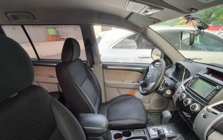 Mitsubishi Pajero Sport II рестайлинг, 2015 год, 2 700 000 рублей, 17 фотография