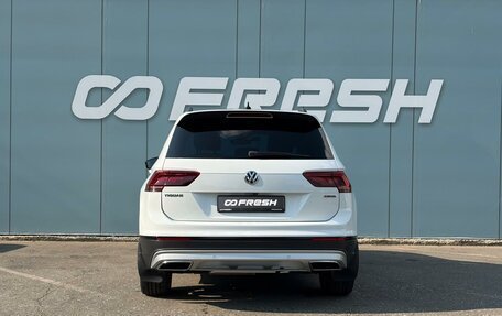 Volkswagen Tiguan II, 2019 год, 2 599 000 рублей, 4 фотография