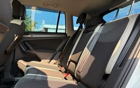 Volkswagen Tiguan II, 2019 год, 2 599 000 рублей, 7 фотография
