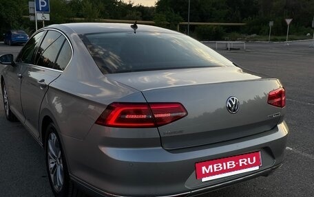 Volkswagen Passat B8 рестайлинг, 2015 год, 1 650 000 рублей, 6 фотография