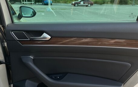 Volkswagen Passat B8 рестайлинг, 2015 год, 1 650 000 рублей, 10 фотография