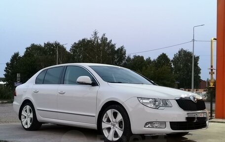 Skoda Superb III рестайлинг, 2012 год, 1 500 000 рублей, 5 фотография
