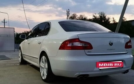 Skoda Superb III рестайлинг, 2012 год, 1 500 000 рублей, 12 фотография
