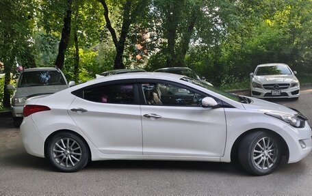 Hyundai Avante, 2012 год, 850 000 рублей, 3 фотография