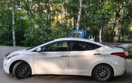 Hyundai Avante, 2012 год, 850 000 рублей, 7 фотография
