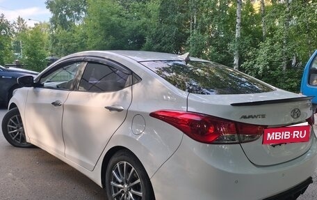 Hyundai Avante, 2012 год, 850 000 рублей, 6 фотография