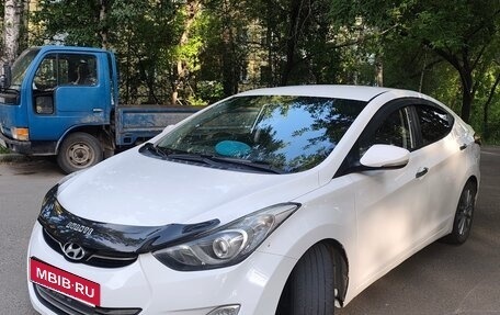 Hyundai Avante, 2012 год, 850 000 рублей, 8 фотография