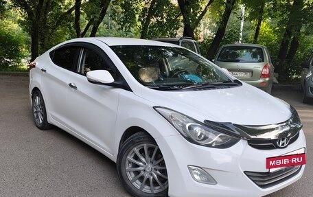 Hyundai Avante, 2012 год, 850 000 рублей, 2 фотография