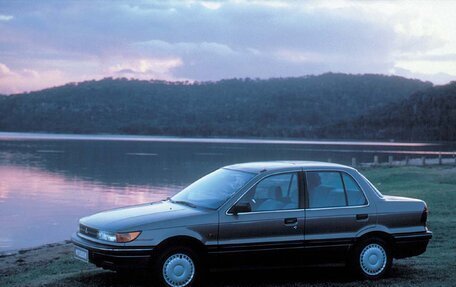 Mitsubishi Lancer VII, 1992 год, 255 000 рублей, 2 фотография