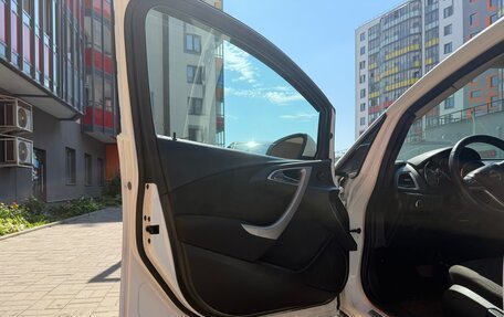Opel Astra J, 2011 год, 510 000 рублей, 11 фотография