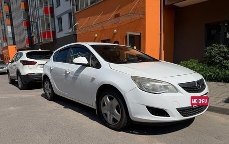 Opel Astra J, 2011 год, 510 000 рублей, 3 фотография