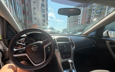 Opel Astra J, 2011 год, 510 000 рублей, 17 фотография