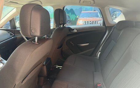 Opel Astra J, 2011 год, 510 000 рублей, 14 фотография