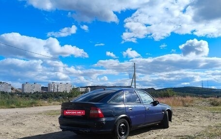Opel Vectra B рестайлинг, 1998 год, 120 000 рублей, 10 фотография