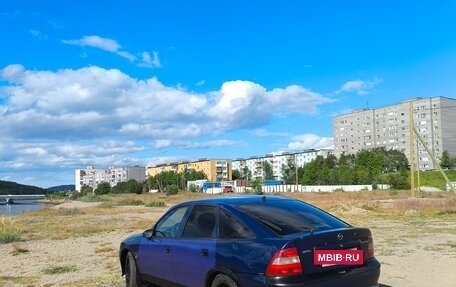 Opel Vectra B рестайлинг, 1998 год, 120 000 рублей, 9 фотография