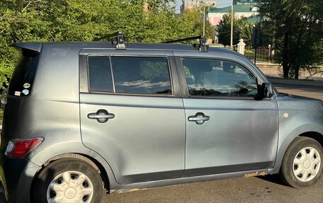 Toyota bB II рестайлинг, 2006 год, 400 000 рублей, 4 фотография