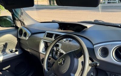 Toyota bB II рестайлинг, 2006 год, 400 000 рублей, 1 фотография