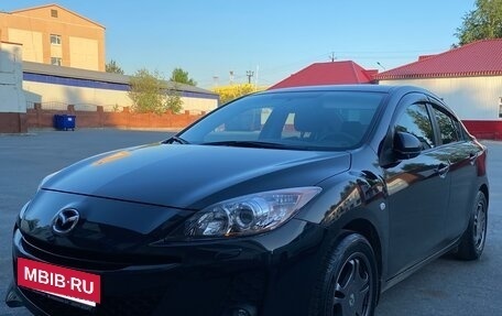 Mazda 3, 2012 год, 1 300 000 рублей, 2 фотография