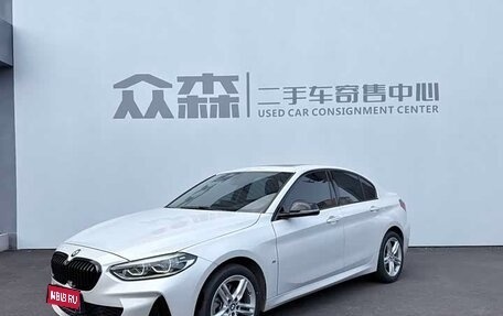 BMW 1 серия, 2022 год, 1 700 000 рублей, 1 фотография