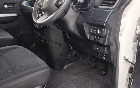 Toyota Roomy I, 2020 год, 1 649 000 рублей, 27 фотография