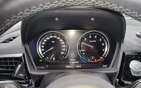 BMW 1 серия, 2022 год, 1 740 000 рублей, 15 фотография
