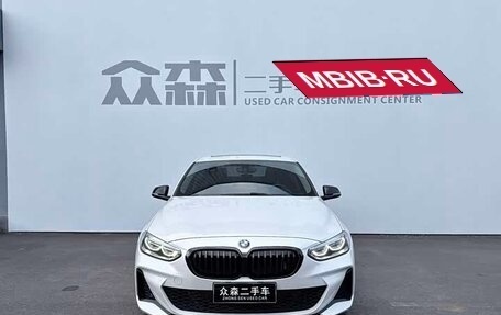 BMW 1 серия, 2022 год, 1 700 000 рублей, 2 фотография