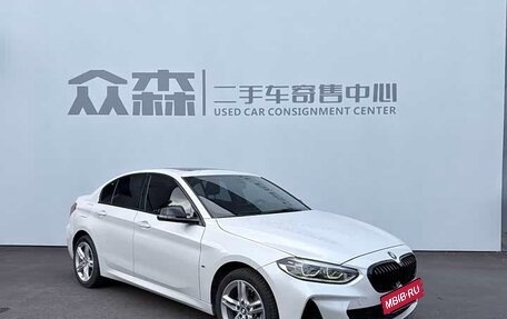 BMW 1 серия, 2022 год, 1 700 000 рублей, 3 фотография