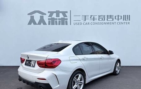 BMW 1 серия, 2022 год, 1 700 000 рублей, 4 фотография