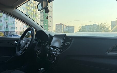 Hyundai Solaris II рестайлинг, 2021 год, 1 550 000 рублей, 5 фотография