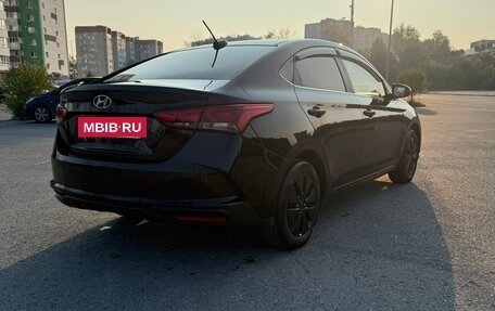 Hyundai Solaris II рестайлинг, 2021 год, 1 550 000 рублей, 4 фотография