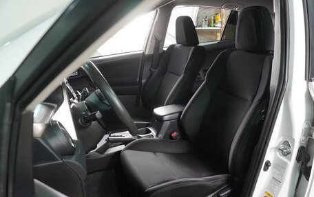 Toyota RAV4, 2012 год, 2 119 000 рублей, 10 фотография