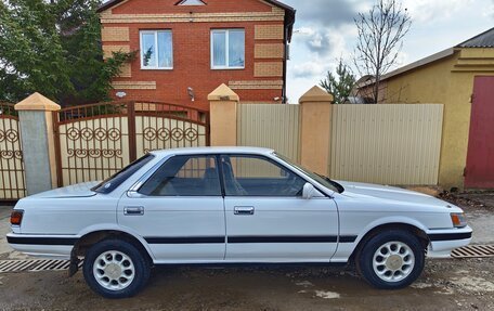 Toyota Vista, 1987 год, 249 999 рублей, 3 фотография